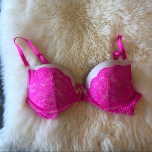 Victoria’s Secret Dream Angels Push-up Bra 32C